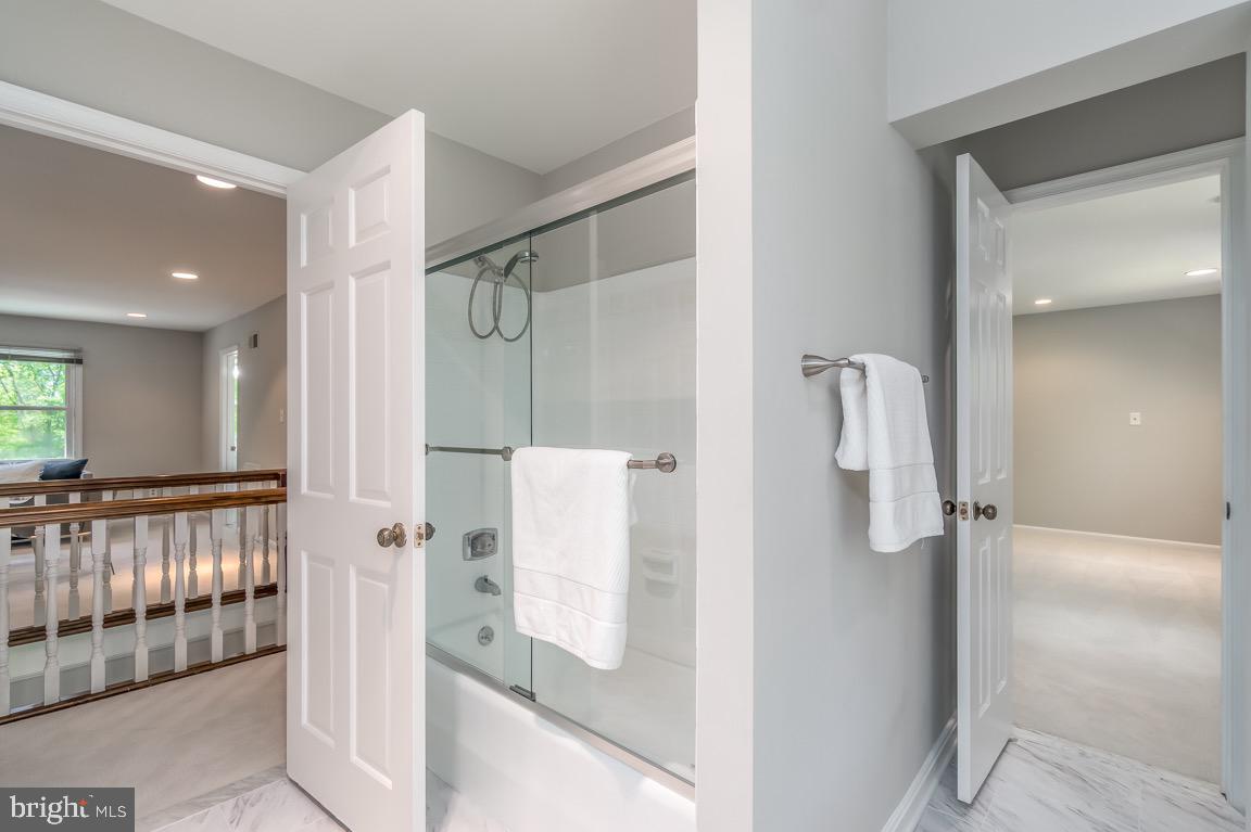 11208 Tara Road Potomac, MD 20854 - Photo 39 of 53 Gallery Image 39