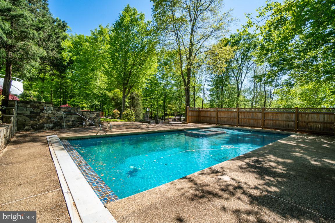 11208 Tara Road Potomac, MD 20854 - Photo 52 of 53 Heated pool