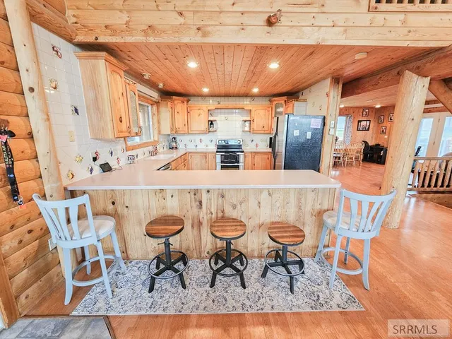 $1,200,000 | 3258 North 3350 West, Moore, ID 83255