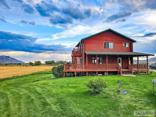 $1,200,000 | 3258 North 3350 West, Moore, ID 83255