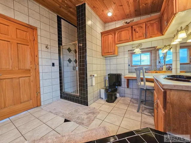 $1,200,000 | 3258 North 3350 West, Moore, ID 83255