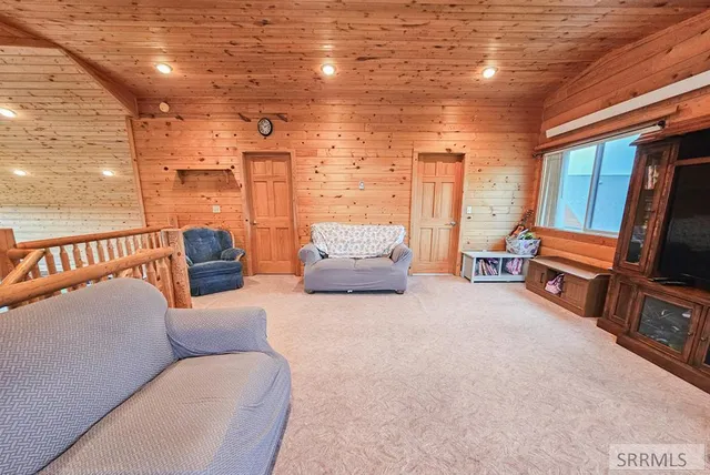 $1,200,000 | 3258 North 3350 West, Moore, ID 83255