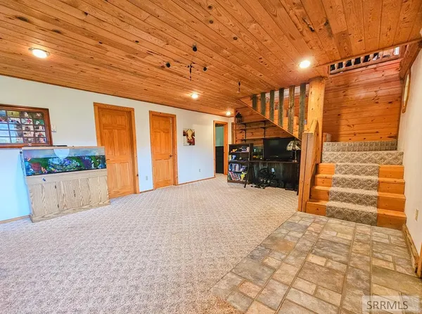 $1,200,000 | 3258 North 3350 West, Moore, ID 83255