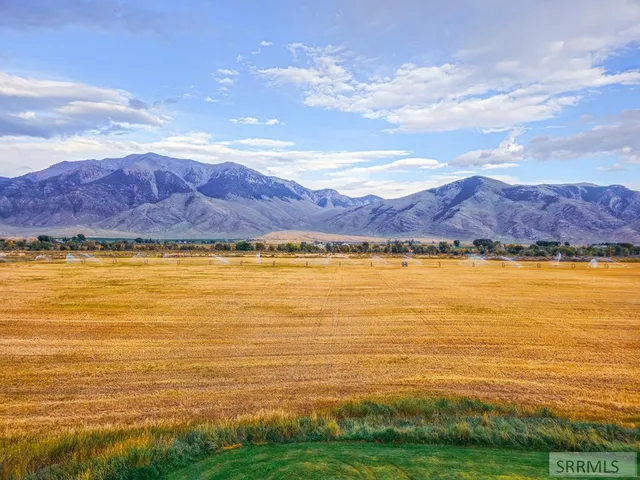 $1,200,000 | 3258 North 3350 West, Moore, ID 83255