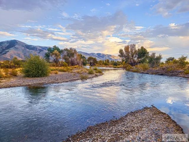 $1,200,000 | 3258 North 3350 West, Moore, ID 83255