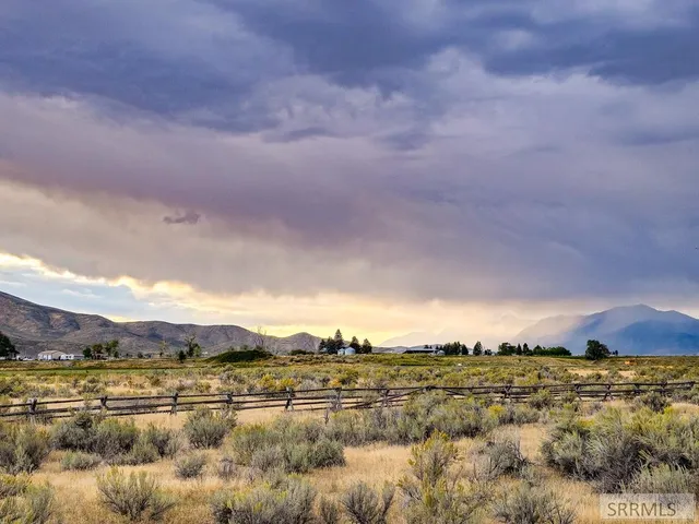 $1,200,000 | 3258 North 3350 West, Moore, ID 83255