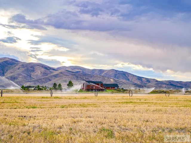 $1,200,000 | 3258 North 3350 West, Moore, ID 83255