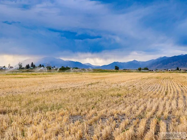 $1,200,000 | 3258 North 3350 West, Moore, ID 83255