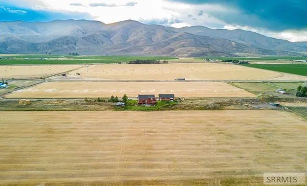 $1,200,000 | 3258 North 3350 West, Moore, ID 83255