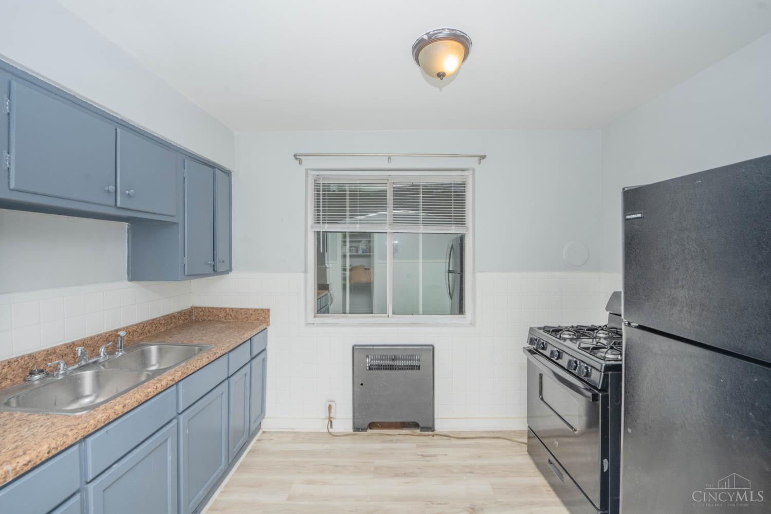 7169 Reading Road Cincinnati, OH 45237 - Photo 6 of 13 Gallery Image 6