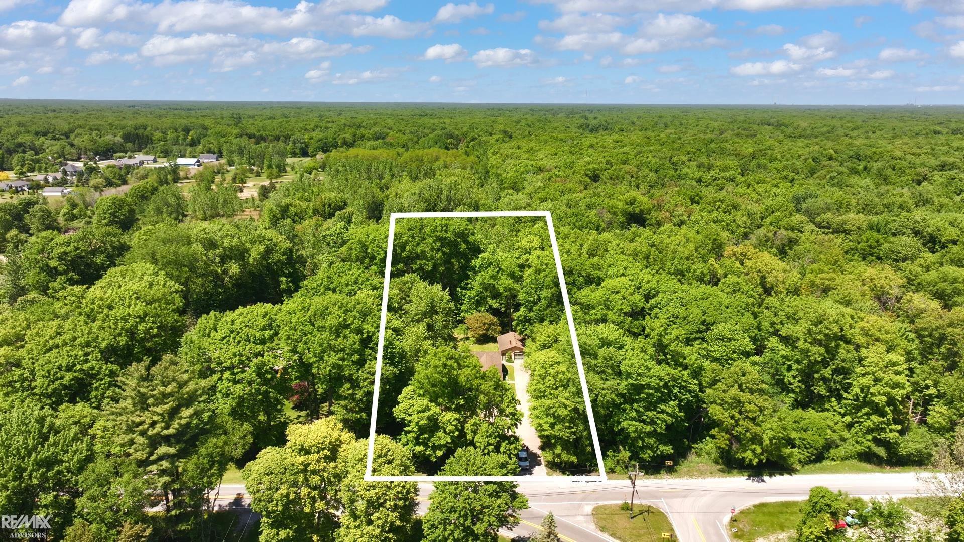 6440 Benoit Road Algonac, MI 48001 - Photo 2 of 53