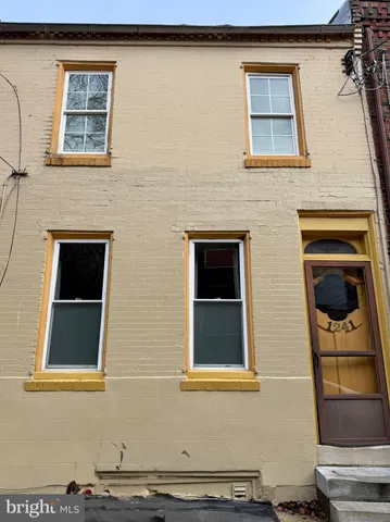 $2,100 | 1241 South Alder Street, Philadelphia, PA 19147
