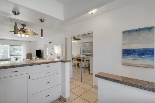 $235,000 | 298 Southeast 6th Avenue, Unit 6, Pompano Beach, FL 33060