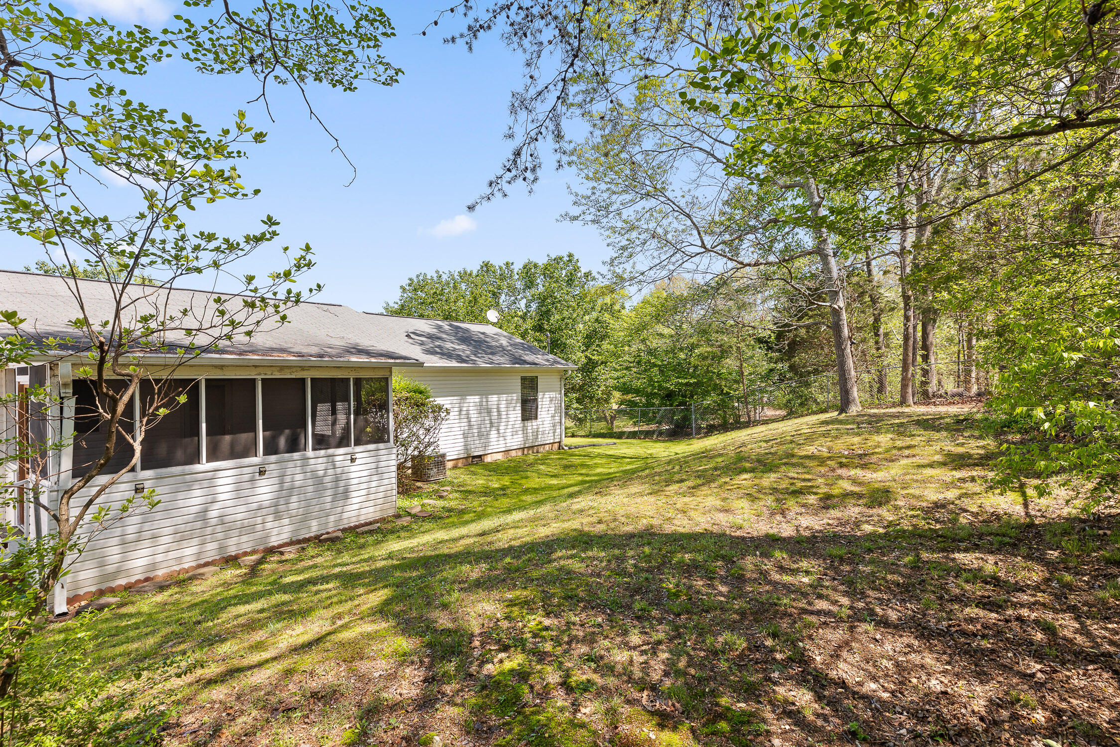 60 Hillside Drive Ringgold, GA 30736 - Photo 7 of 29 30-Hillside-29