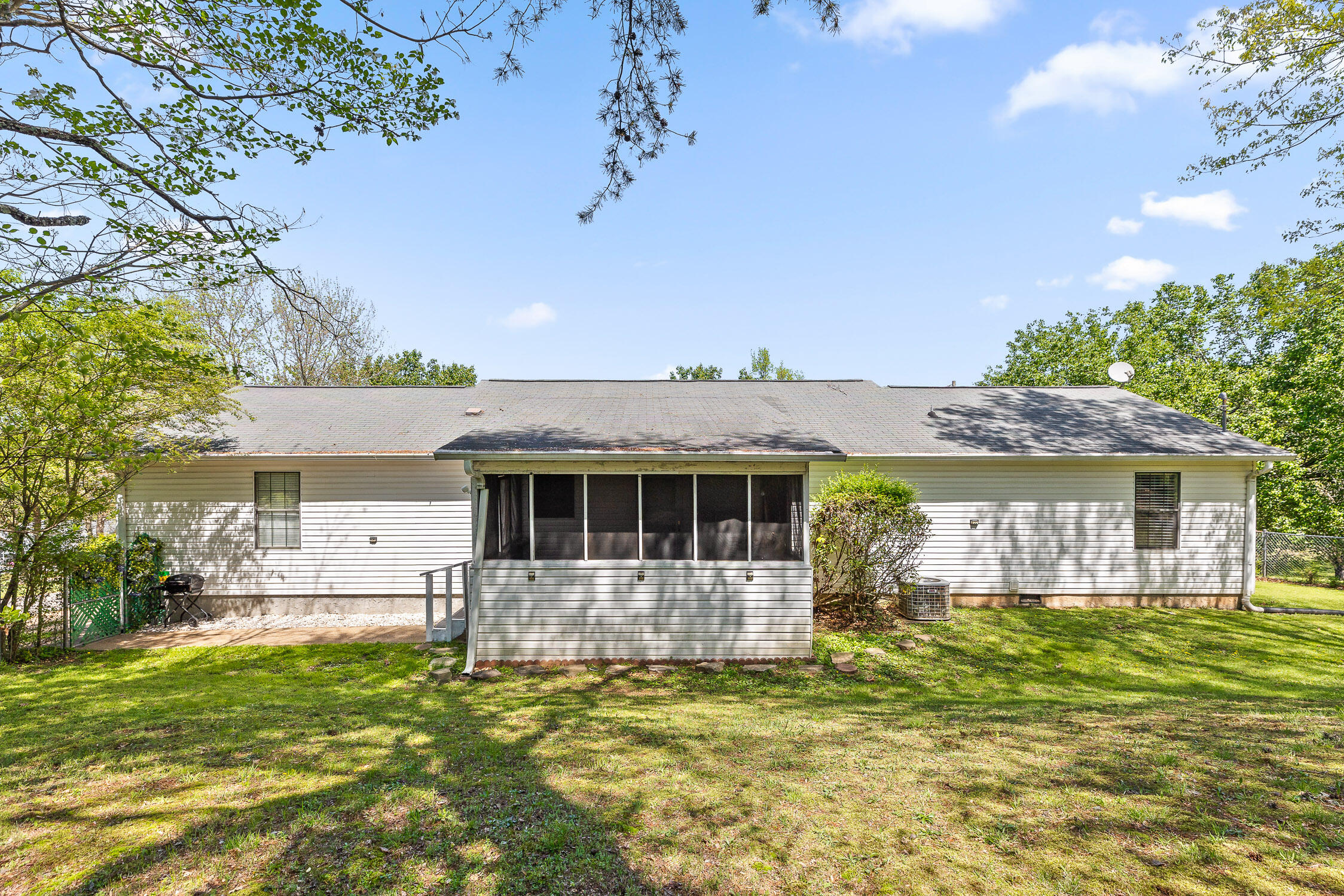 60 Hillside Drive Ringgold, GA 30736 - Photo 9 of 29 29-Hillside-28