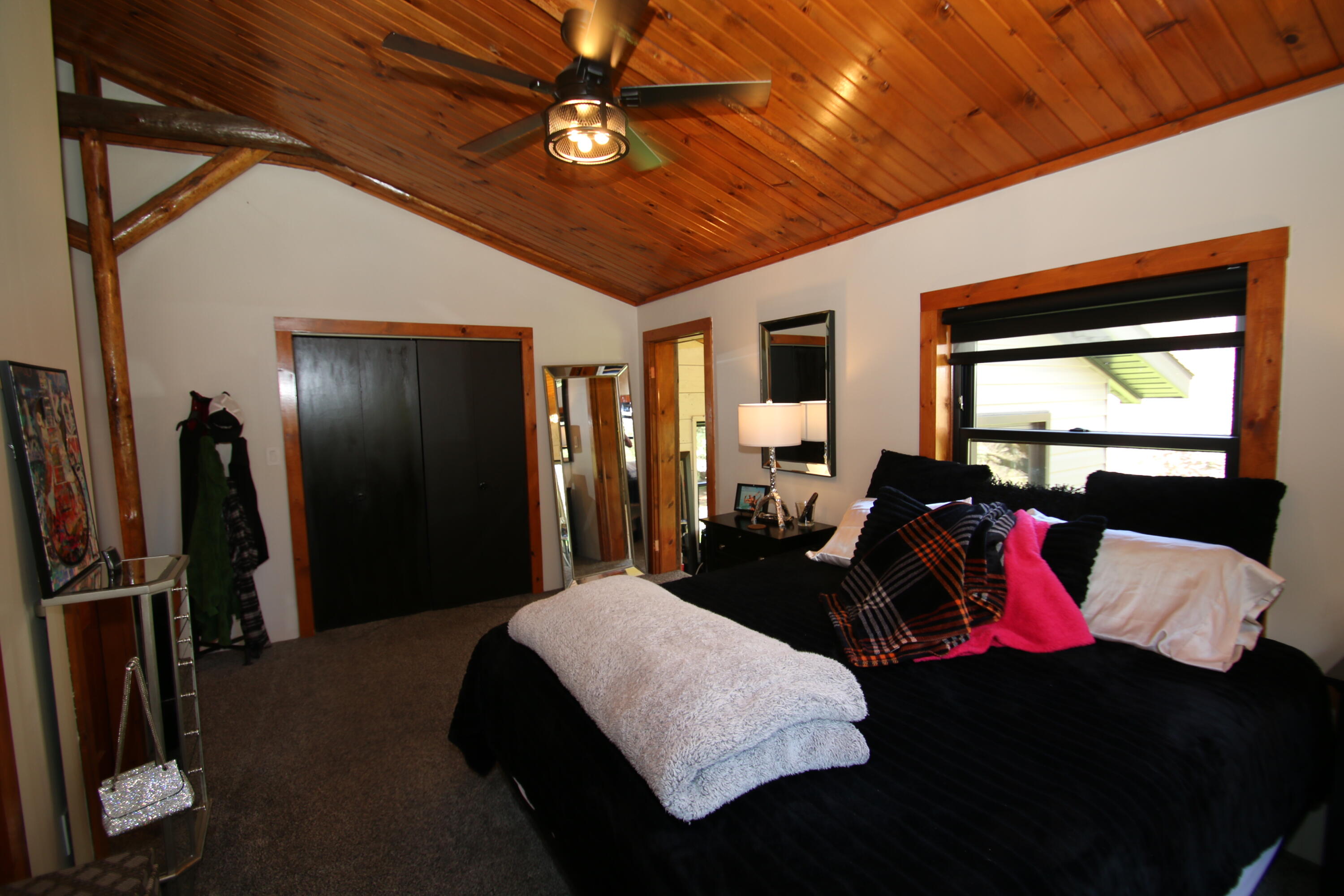 W1353 Pit Road Forest, WI 53057 - Photo 20 of 33 Primary Bedroom