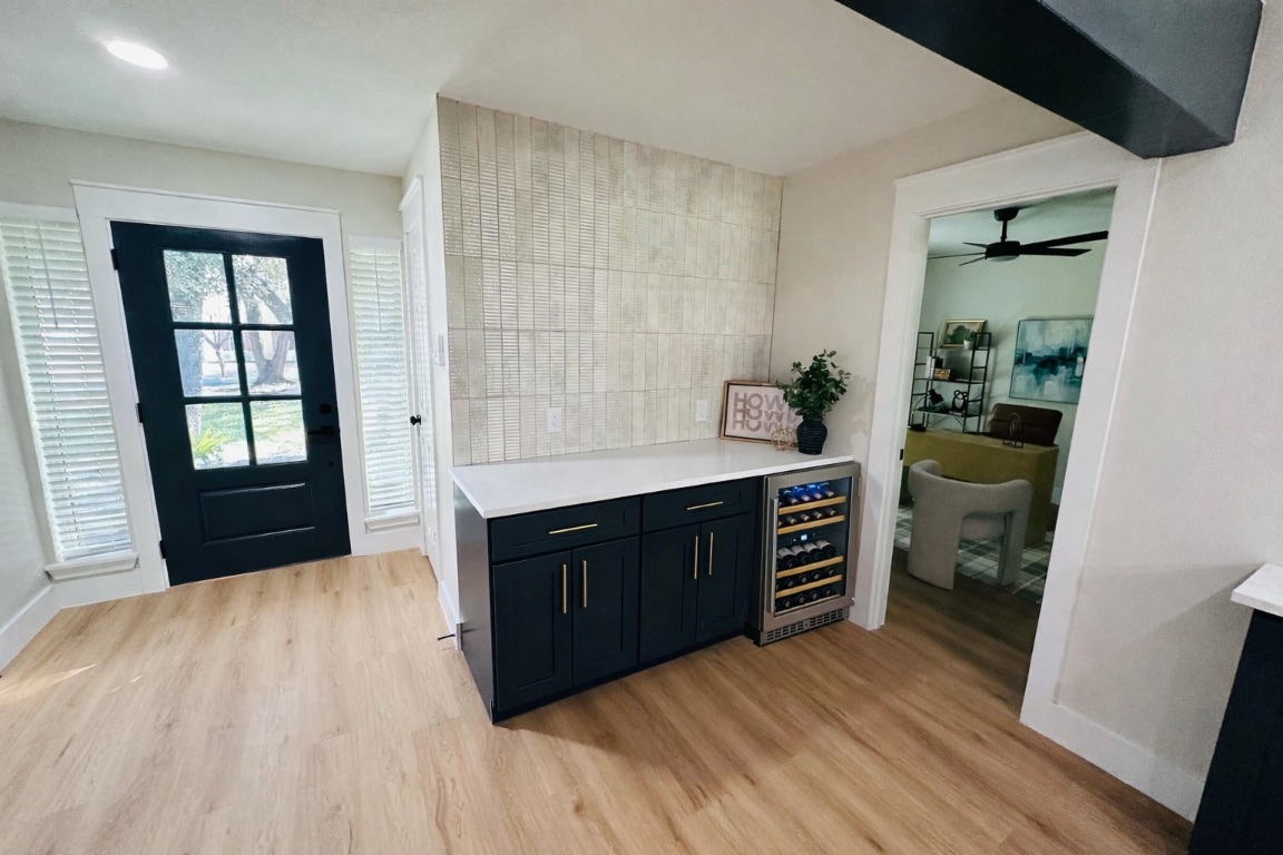 224 Clear Springs Road Georgetown, TX 78628 - Photo 13 of 32 Coffee Bar