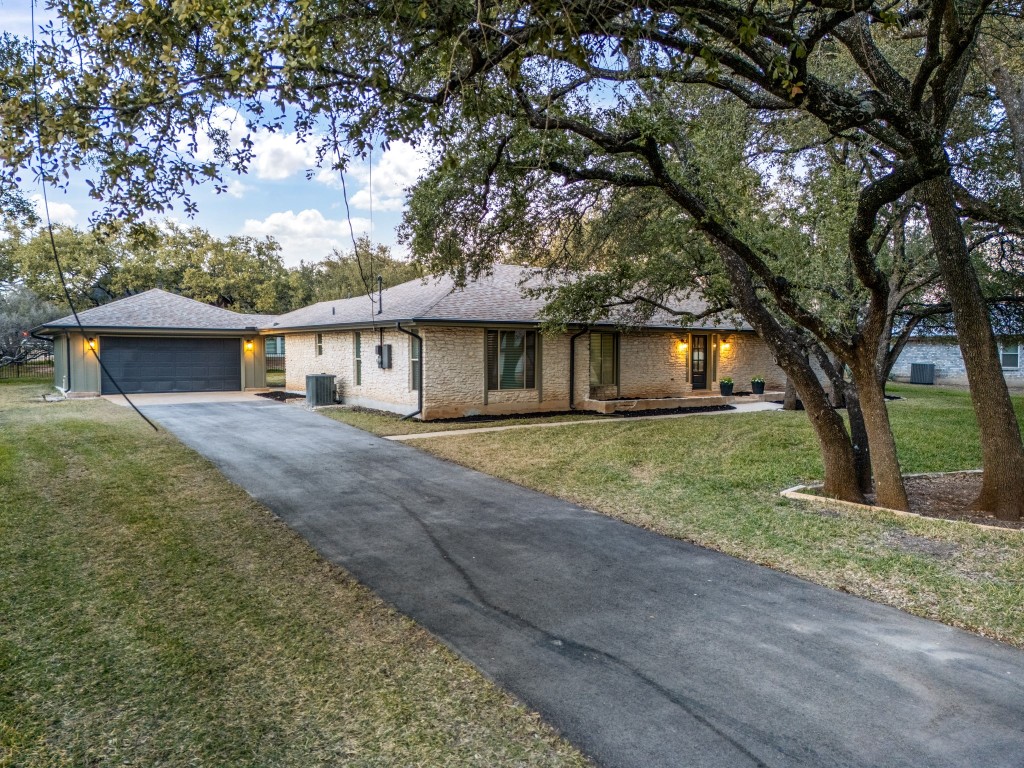 224 Clear Springs Road Georgetown, TX 78628 - Photo 2 of 32