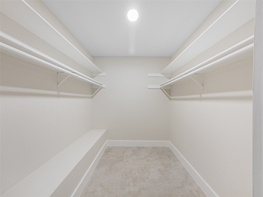 224 Clear Springs Road Georgetown, TX 78628 - Photo 21 of 32 View of walk in closet