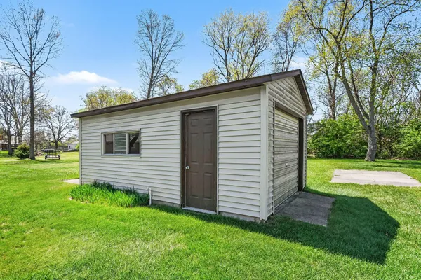 $299,900 | 70620 Dennis Drive, Niles, MI 49120