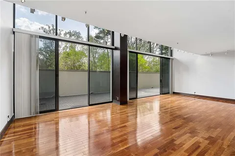 $875,000 | 2660 Peachtree Road Northwest, Unit 4A, Atlanta, GA 30305