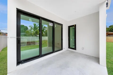 $1,495,000 | 2937 Southwest 21st Street, Miami, FL 33145