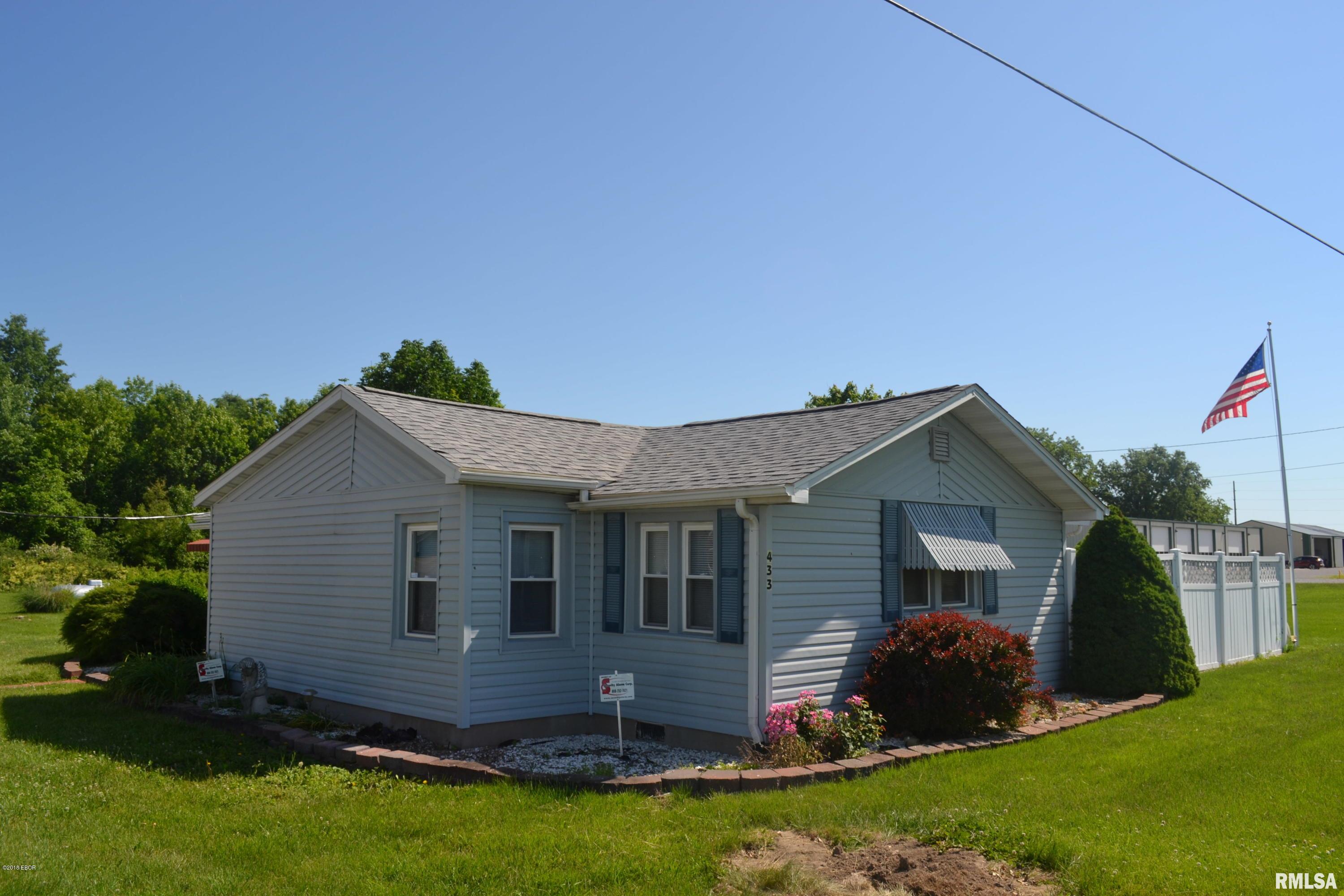 433 Walnut Hill Road Centralia, IL 62801 - Photo 1 of 27 Gallery Image 1