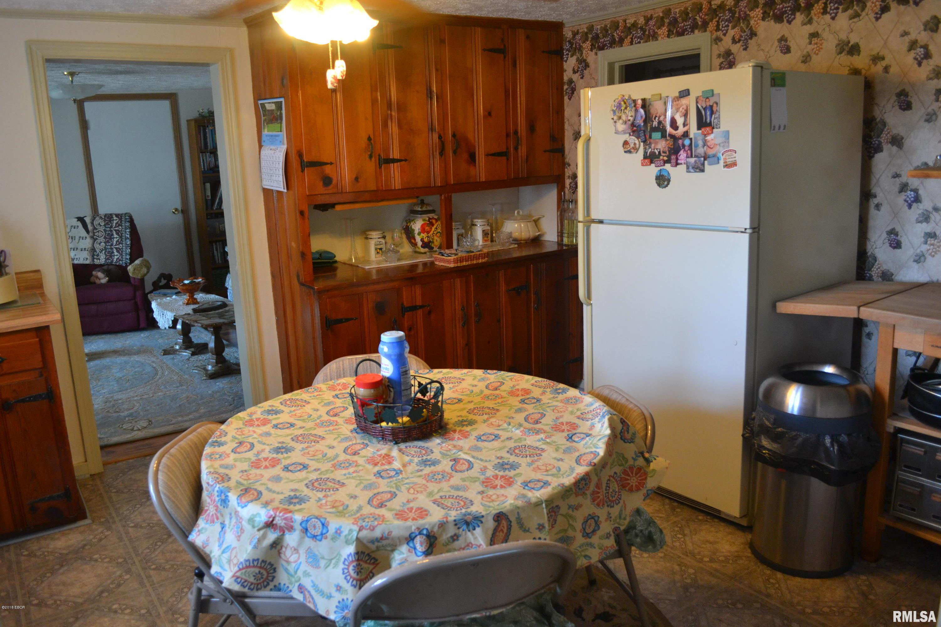 433 Walnut Hill Road Centralia, IL 62801 - Photo 16 of 27 Gallery Image 16