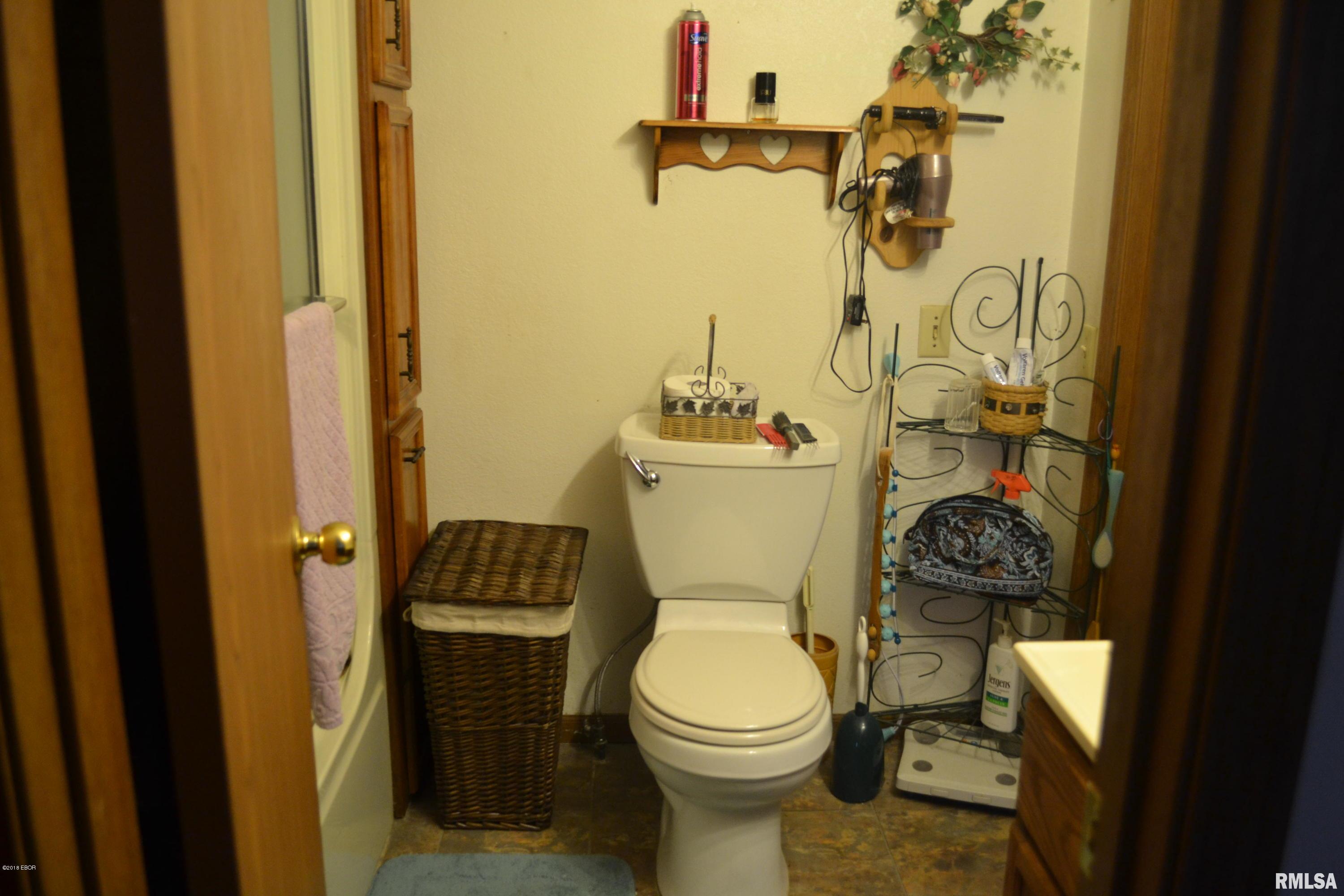 433 Walnut Hill Road Centralia, IL 62801 - Photo 24 of 27 Gallery Image 24