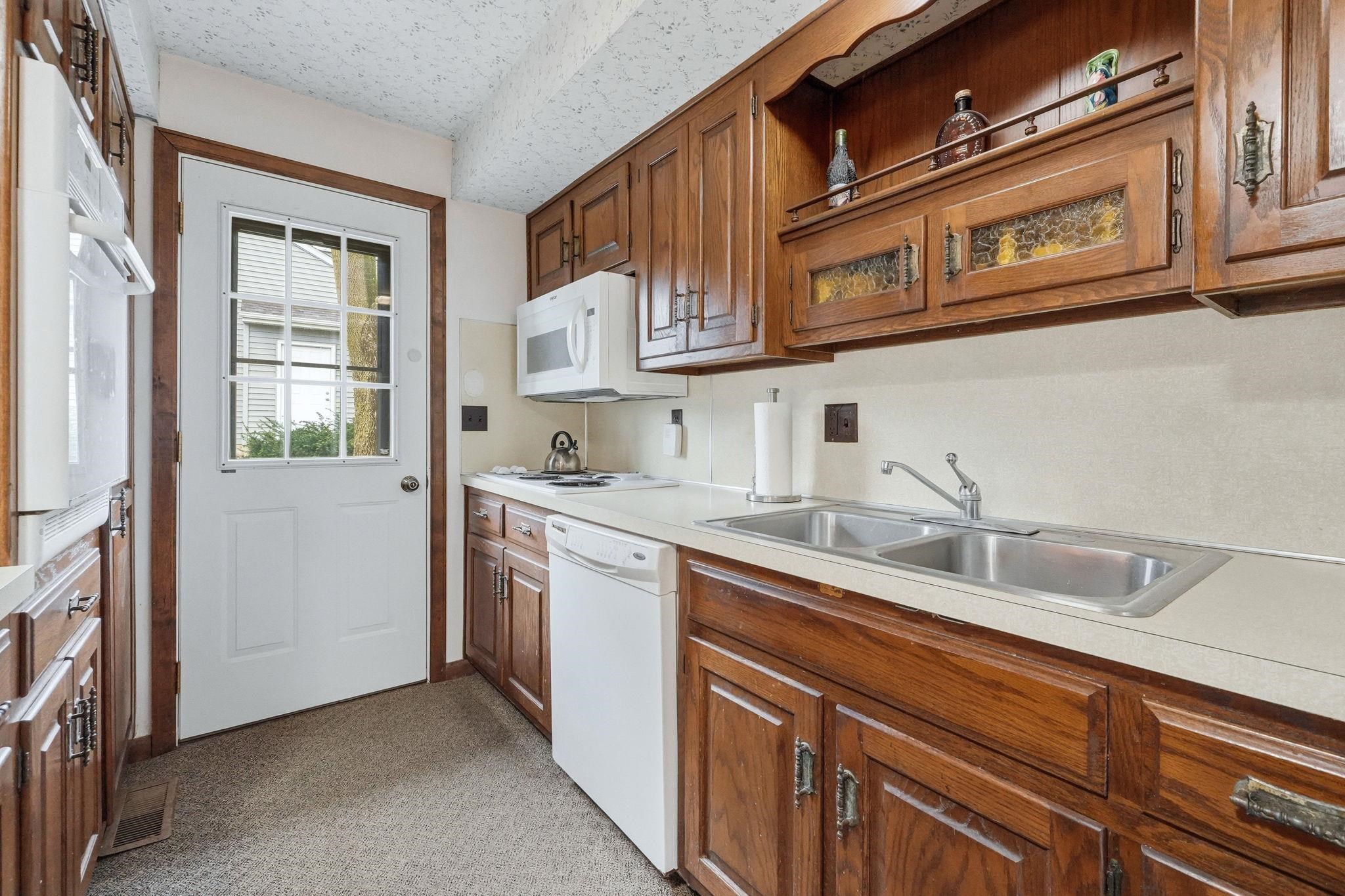 8060 North Brown Road Columbia City, IN 46725 - Photo 14 of 35