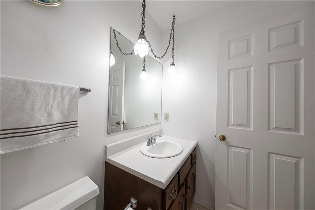 11 Raleigh Place Pittsburgh, PA 15239 - Photo 19 of 24