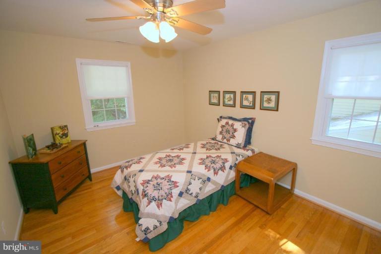 9505 Rockport Road Vienna, VA 22180 - Photo 17 of 29 Bedroom #3