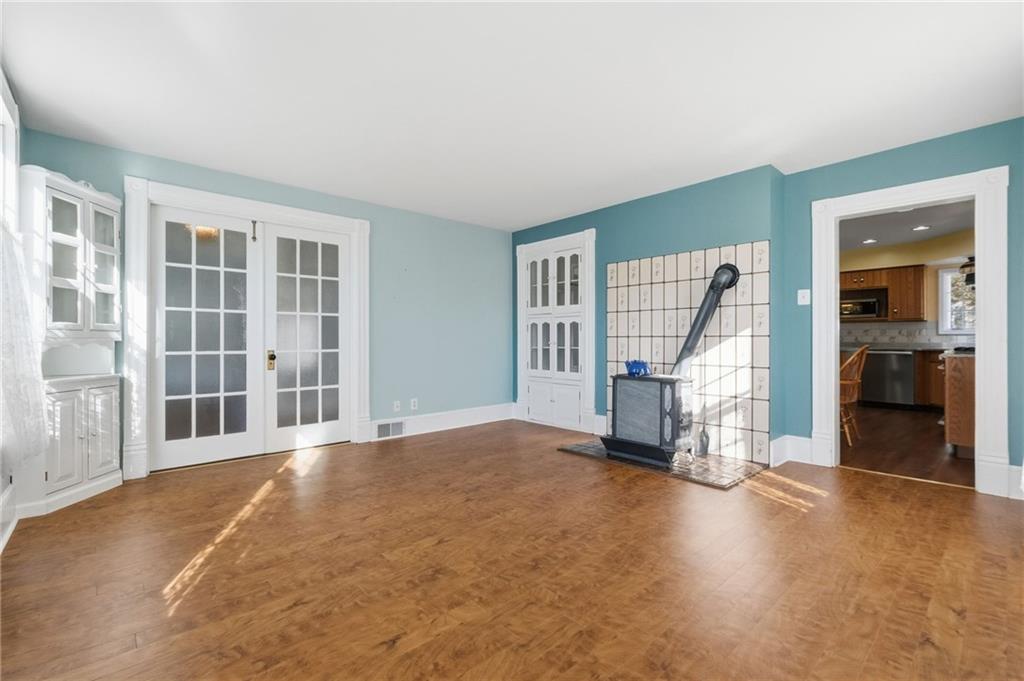 701 Bank Street Bridgeville, PA 15017 - Photo 16 of 44