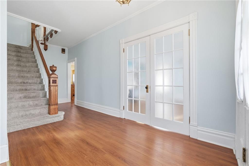 701 Bank Street Bridgeville, PA 15017 - Photo 6 of 44