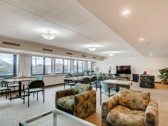 $144,900 | 1920 South 1st Street, Unit 1503, Minneapolis, MN 55454