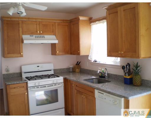 6 Rainford Road Edison, NJ 08820 - Photo 5 of 16