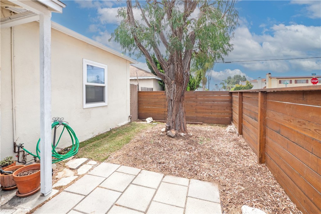 1802 Rindge Lane Redondo Beach, CA 90278 - Photo 53 of 62 Gallery Image 53