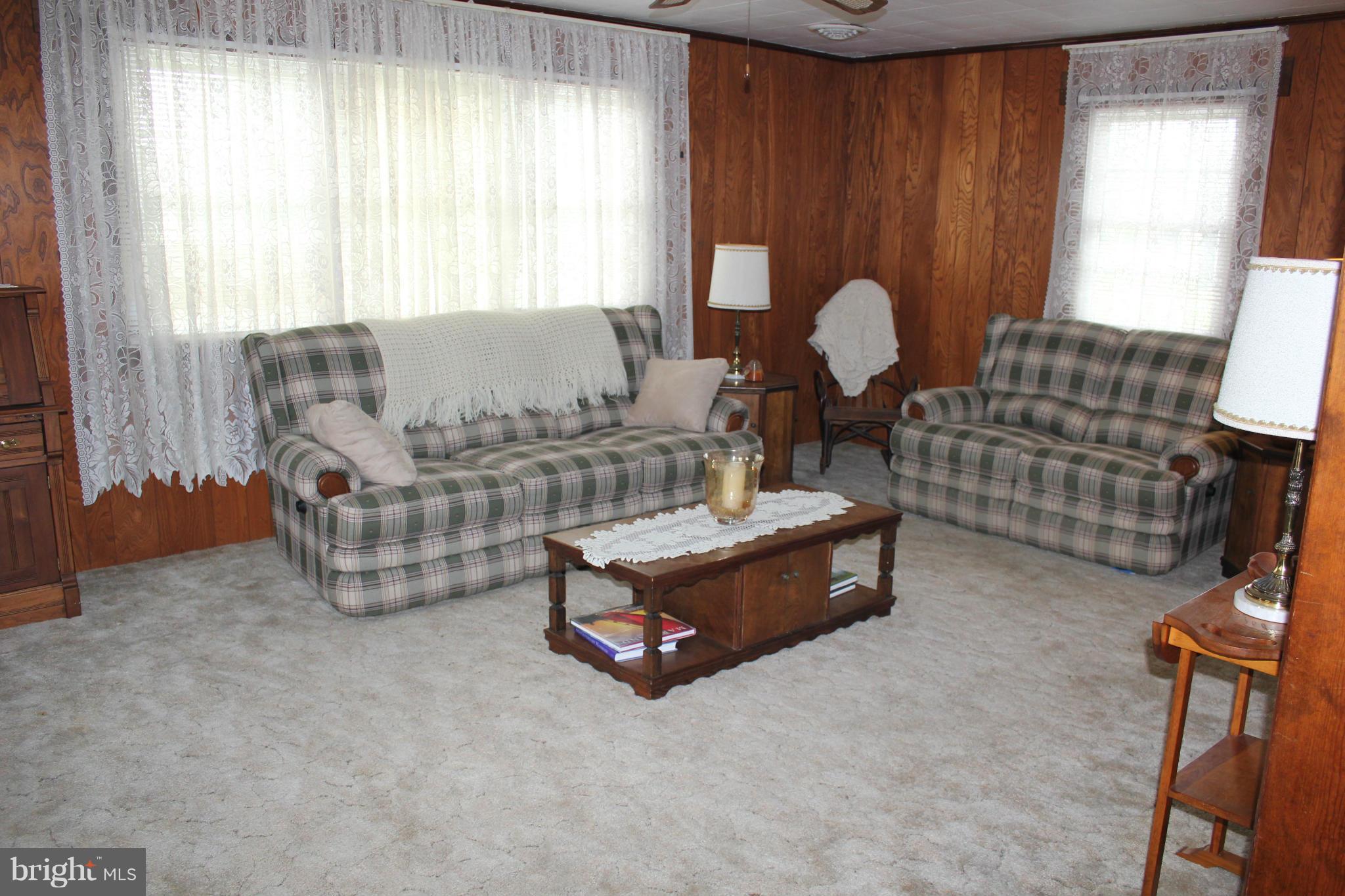 10813 Greensboro Road Denton, MD 21629 - Photo 5 of 30 Living Room