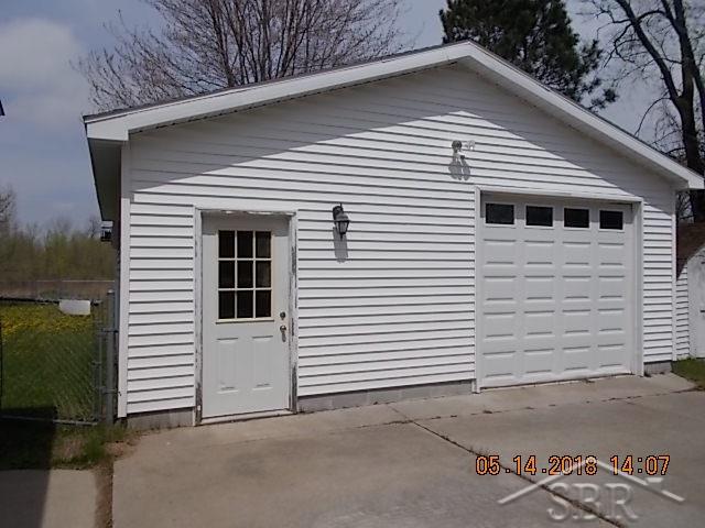 10478 Buck Road Freeland, MI 48623 - Photo 9 of 23 31347965-8.JPG