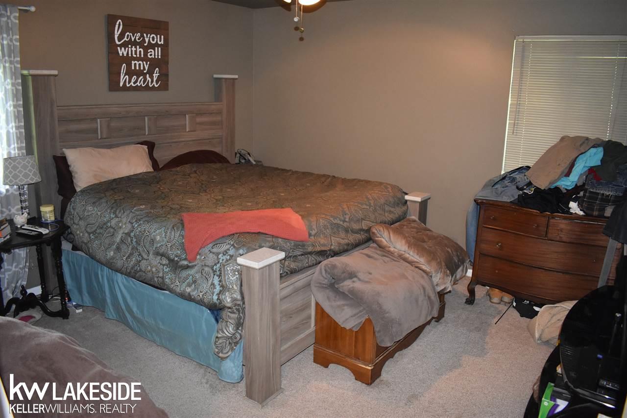 2760 Buckner Road Lake Orion, MI 48362 - Photo 9 of 12 31325781-8.JPG