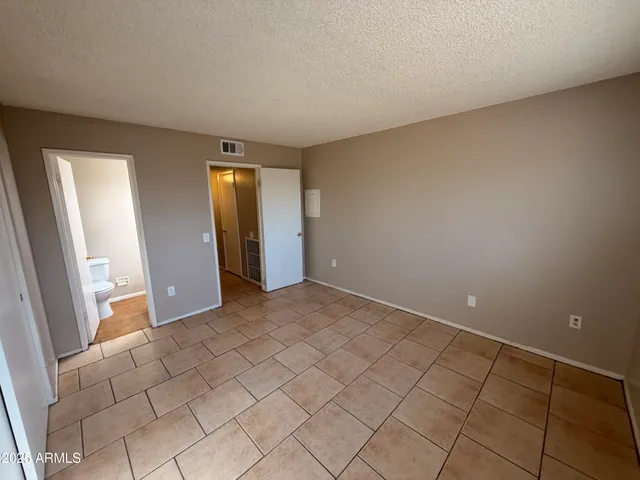 $1,035 | 4401 North 53rd Lane, Unit 2, Phoenix, AZ 85031