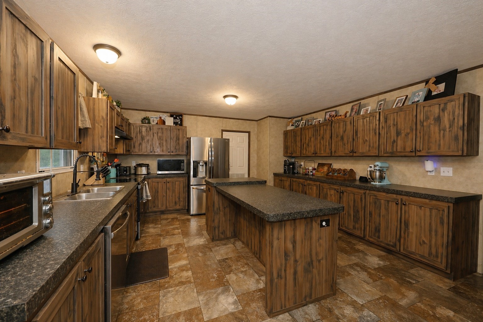 344 Attaberry Road Lufkin, TX 75901 - Photo 3 of 32