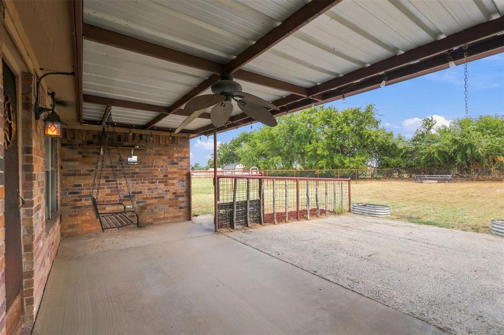 108 Chisolm Trail Court Springtown, TX 76082 - Photo 26 of 32 Gallery Image 26