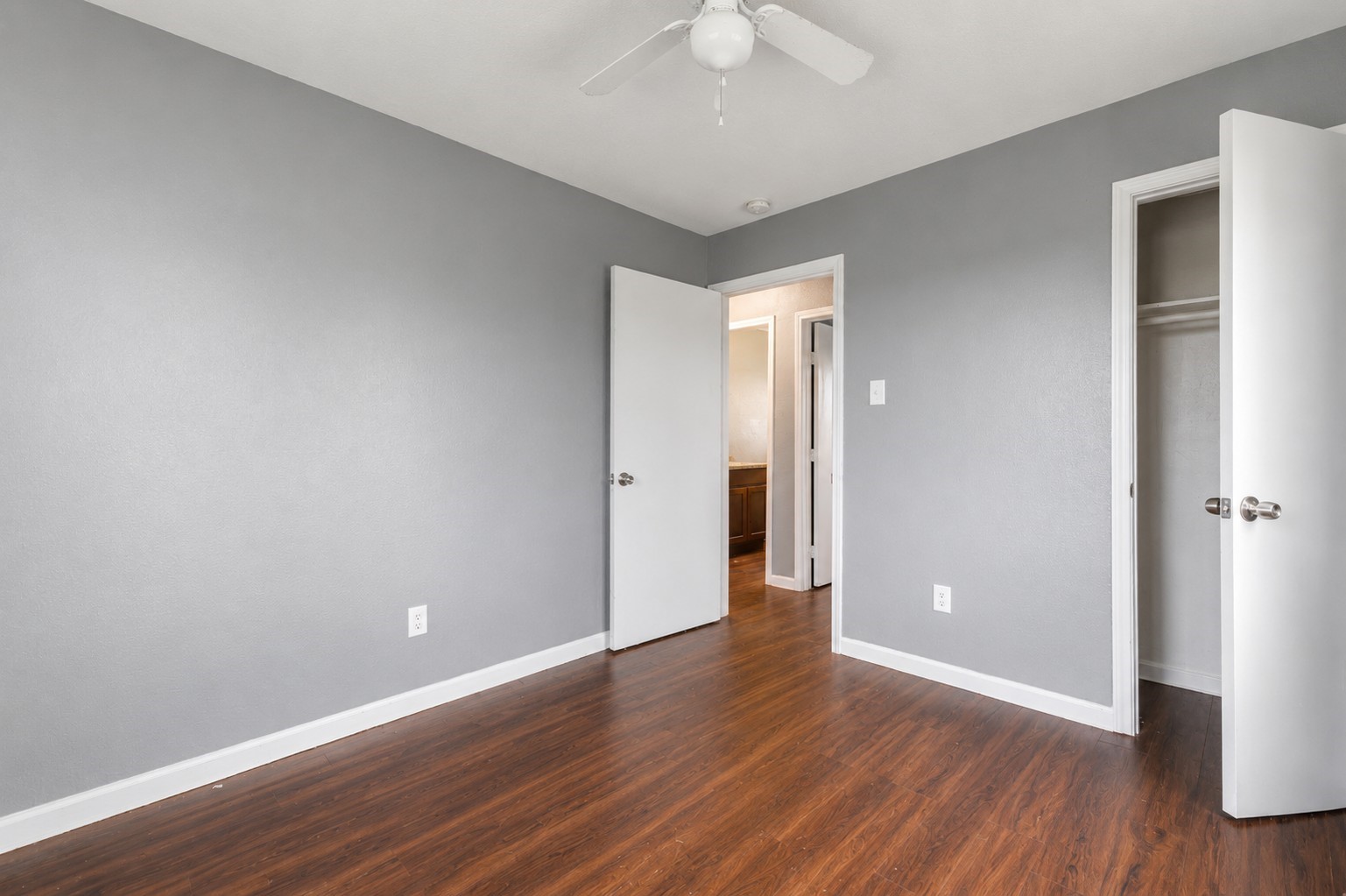 839 South Pine Street Rosharon, TX 77583 - Photo 11 of 20