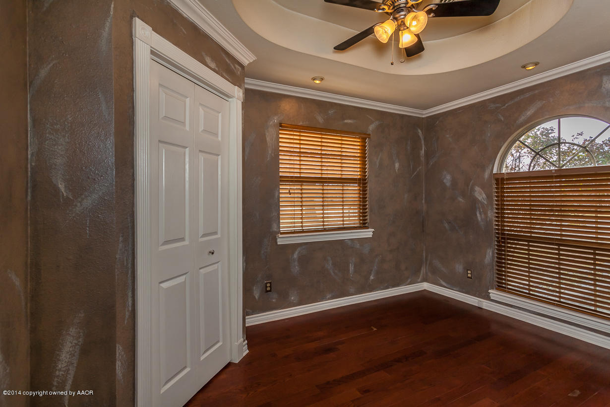 5015 South Bonham Street Amarillo, TX 79110 - Photo 9 of 21 5015_Bonham-109
