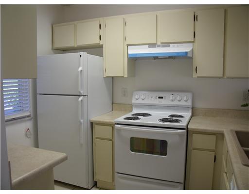 9929 Three Lakes Circle, Unit 142 Boca Raton, FL 33428 - Photo 4 of 12 Additional Photo