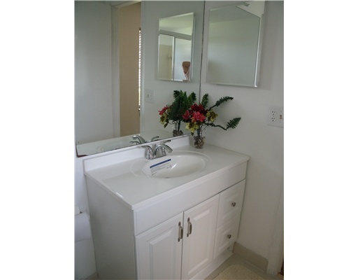 9929 Three Lakes Circle, Unit 142 Boca Raton, FL 33428 - Photo 6 of 12 Additional Photo