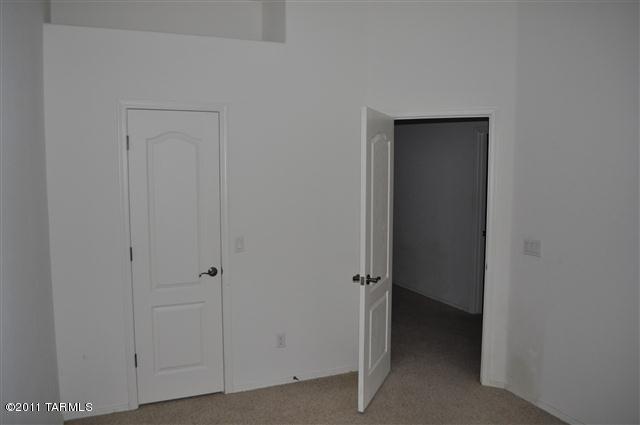 5726 West Desert Portal Road Tucson, AZ 85735 - Photo 15 of 25