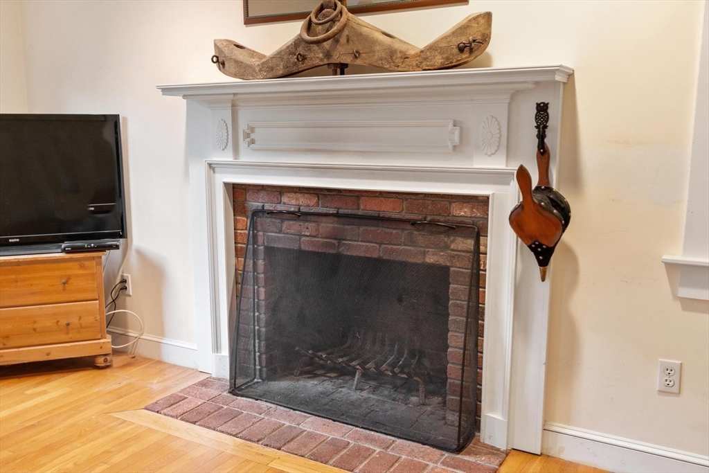 165 Old Stow Road Concord, MA 01742 - Photo 10 of 27