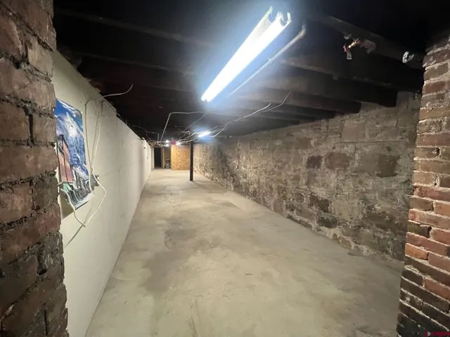 $500 | 969 Main, Durango, CO 81301